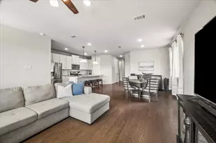 13317 Emerald Mallard Dr, La Marque, TX 77568 - Photo 3