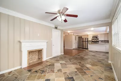 8418 Lorrie Drive, Houston, TX 77025 - Photo 11