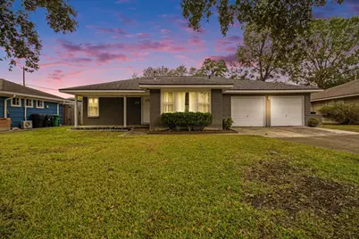 8418 Lorrie Drive, Houston, TX 77025 - Photo 25