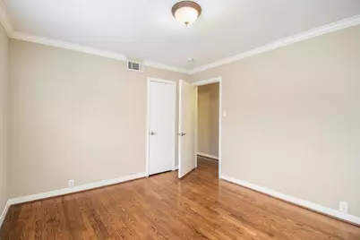 8418 Lorrie Drive, Houston, TX 77025 - Photo 17