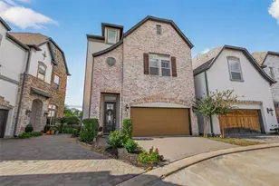 1607 W Rose Terrace Ln, Houston, TX 77055 - Photo 1