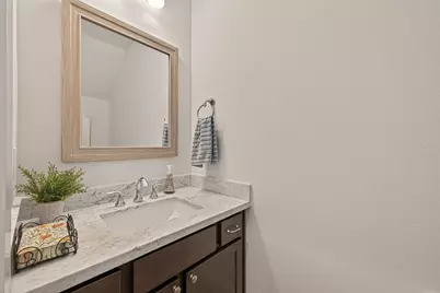 1607 W Rose Terrace Lane, Houston, TX 77055 - Photo 17