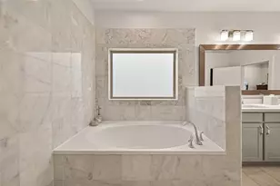 1607 W Rose Terrace Ln, Houston, TX 77055 - Photo 23