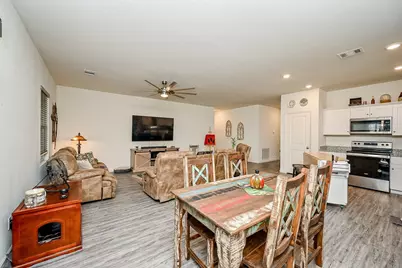 4726 Highland Crest Drive, Richmond, TX 77469 - Photo 9