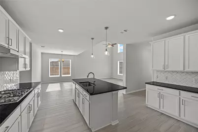 648 Canadian Trail, Dayton, TX 77535 - Photo 17