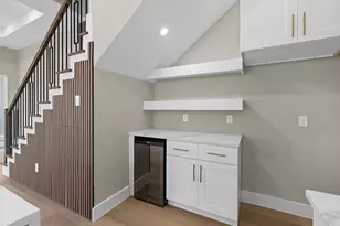 5002 Sunbeam St, Houston, TX 77033 - Photo 5