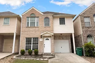 214 Plaza Del Sol Park, Houston, TX 77020 - Photo 1