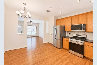 214 Plaza Del Sol Park, Houston, TX 77020 - Photo 9