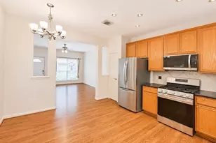 214 Plaza Del Sol Park, Houston, TX 77020 - Photo 9