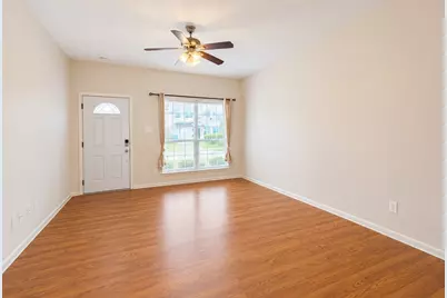 214 Plaza Del Sol Park, Houston, TX 77020 - Photo 5