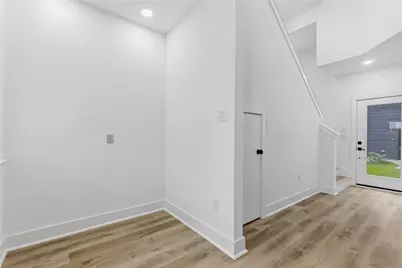 812 Elkhart Street #D, Houston, TX 77091 - Photo 5