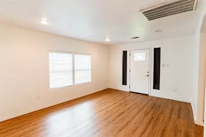 119 S Carroll Street, La Porte, TX 77571 - Photo 3