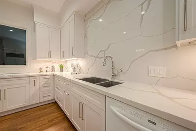 983 S Post Oak Lane, Houston, TX 77056 - Photo 17