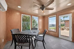 1109 Harbor View Dr, Galveston, TX 77550 - Photo 37