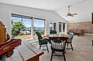 1109 Harbor View Dr, Galveston, TX 77550 - Photo 13