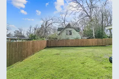 300 S Cedar, Crockett, TX 75835 - Photo 5