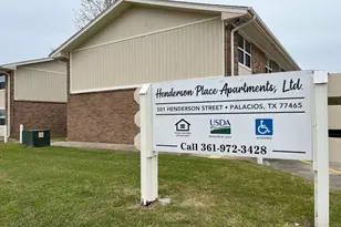 501 Henderson Ave, Palacios, TX 77465 - Photo 7