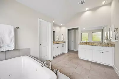 838 W 20th Street, Houston, TX 77008 - Photo 17