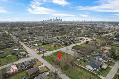 3813 Crane Street, Houston, TX 77026 - Photo 3