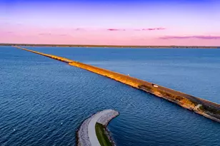 477 Lakeshore Dr, Hemphill, TX 75948 - Photo 15