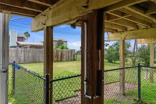 16717 Moby Dick, Jamaica Beach, TX 77554 - Photo 11