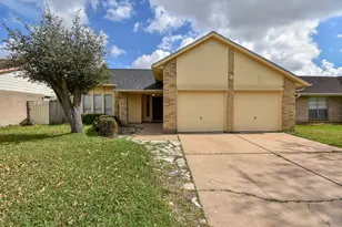 9426 Kingsvalley St, Houston, TX 77075 - Photo 1