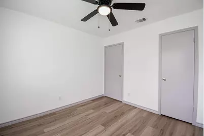 9426 Kingsvalley Street, Houston, TX 77075 - Photo 25