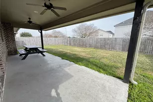 10430 Dominion Ranch Dr, Port Arthur, TX 77640 - Photo 19