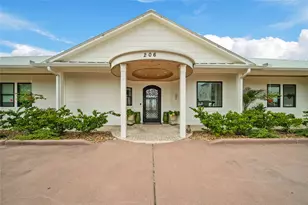 206 Avenue A, Dickinson, TX 77539 - Photo 3