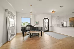 206 Avenue A, Dickinson, TX 77539 - Photo 7