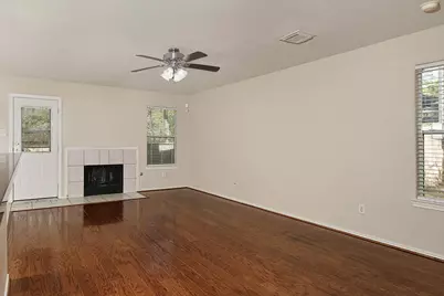 15 Marble Rock Place, The Woodlands, TX 77382 - Photo 5