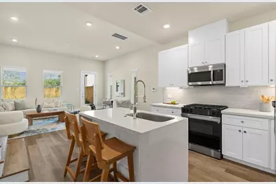 5622 Bertellis Lane, Houston, TX 77091 - Photo 11