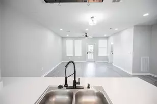 2519 Washington St, Waller, TX 77484 - Photo 9