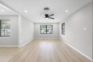 4356 Phlox St, Houston, TX 77051 - Photo 13