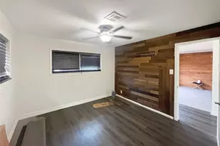 6811 St Augustine St, Houston, TX 77021 - Photo 3
