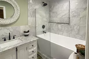 6811 St Augustine St, Houston, TX 77021 - Photo 7