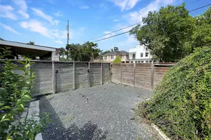6811 St Augustine St, Houston, TX 77021 - Photo 21