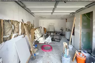 6811 St Augustine St, Houston, TX 77021 - Photo 23