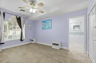 205 Don Q Ln, Baytown, TX 77523 - Photo 5