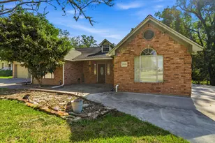 205 Don Q Ln, Baytown, TX 77523 - Photo 3