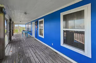 830 E Johnson Crawford Circle, Port Bolivar, TX 77650 - Photo 7