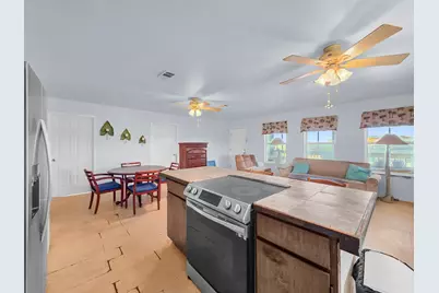 830 E Johnson Crawford Circle, Port Bolivar, TX 77650 - Photo 23