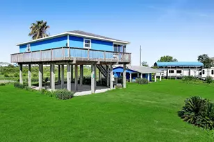 830 E Johnson Crawford Circle, Port Bolivar, TX 77650 - Photo 43