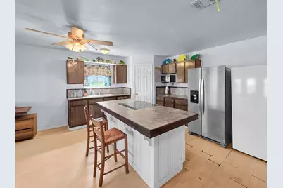 830 E Johnson Crawford Circle, Port Bolivar, TX 77650 - Photo 21