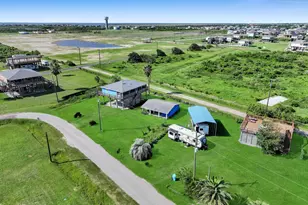 830 E Johnson Crawford Circle, Port Bolivar, TX 77650 - Photo 35