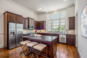 1217 E 28th St, Houston, TX 77009 - Photo 7