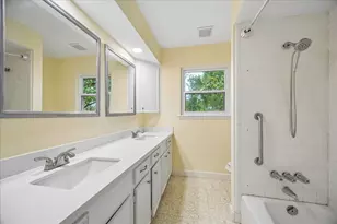 542 Winter Oaks Dr, Houston, TX 77079 - Photo 9