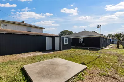 4612 Avenue Q 1/2, Galveston, TX 77551 - Photo 37