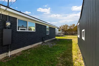 4612 Avenue Q 1/2, Galveston, TX 77551 - Photo 31