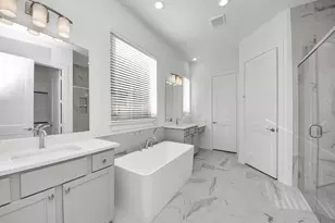 9703 Cathedral Ln, Manvel, TX 77578 - Photo 11